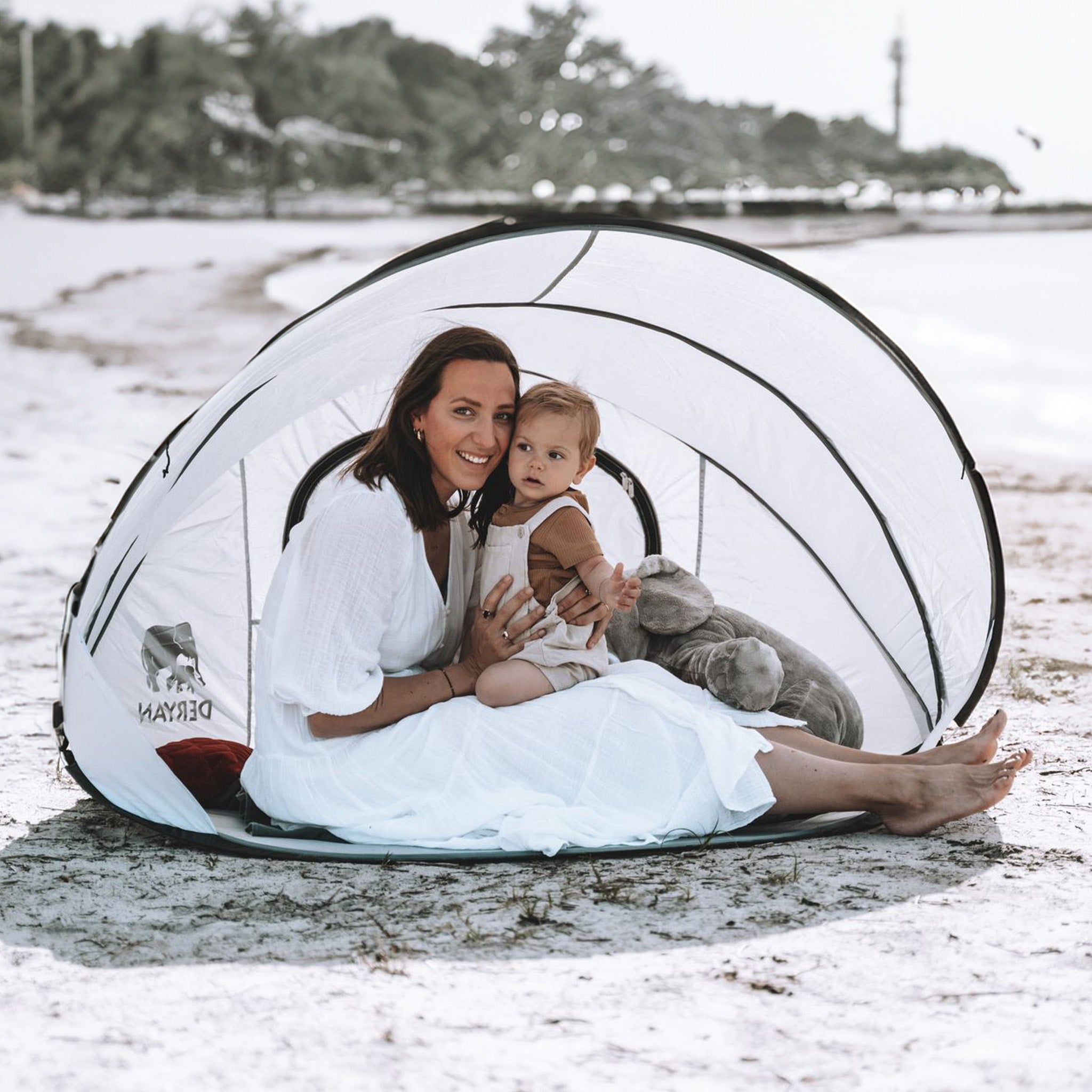 Strandtent XXL Zilver beachtent voor gezinnen met ruime binnenruimte