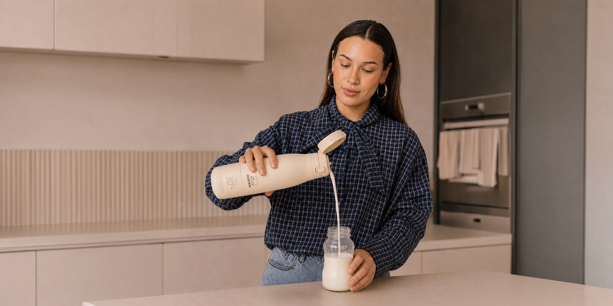 Je DERYAN 350 ml flessenwarmer schoonmaken en meenemen