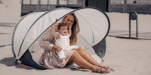 Naar het strand met een baby: wat neem je mee?