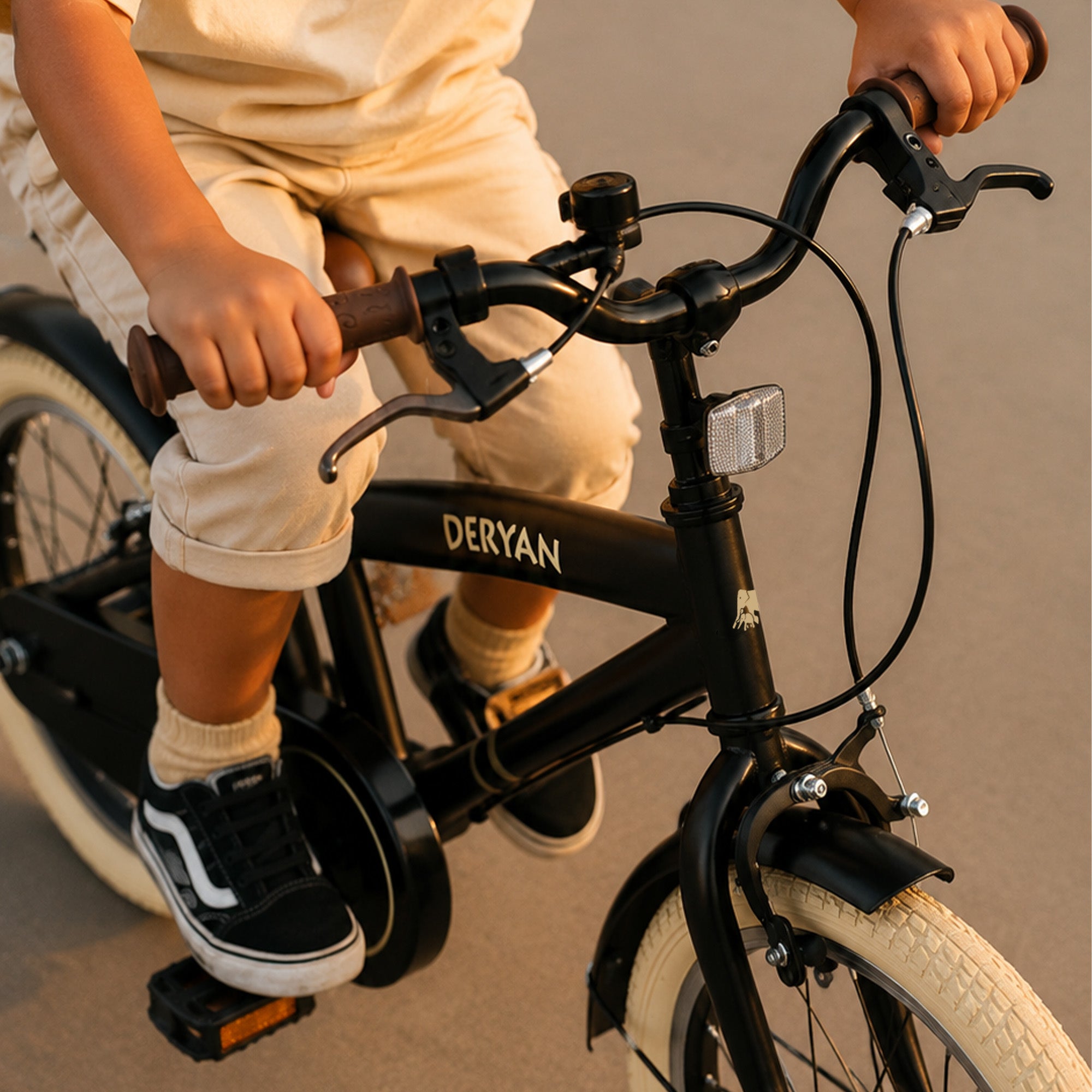 Coastline Kinderfiets met standaard - 16 Inch