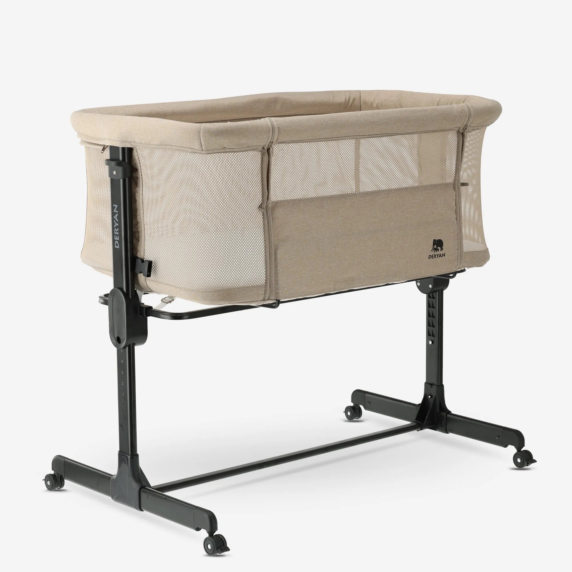 Co-Sleeper Snoozy Wieg Sand Melange compact lichtgewicht ontwerp voor de eerste maanden dichtbij ouders