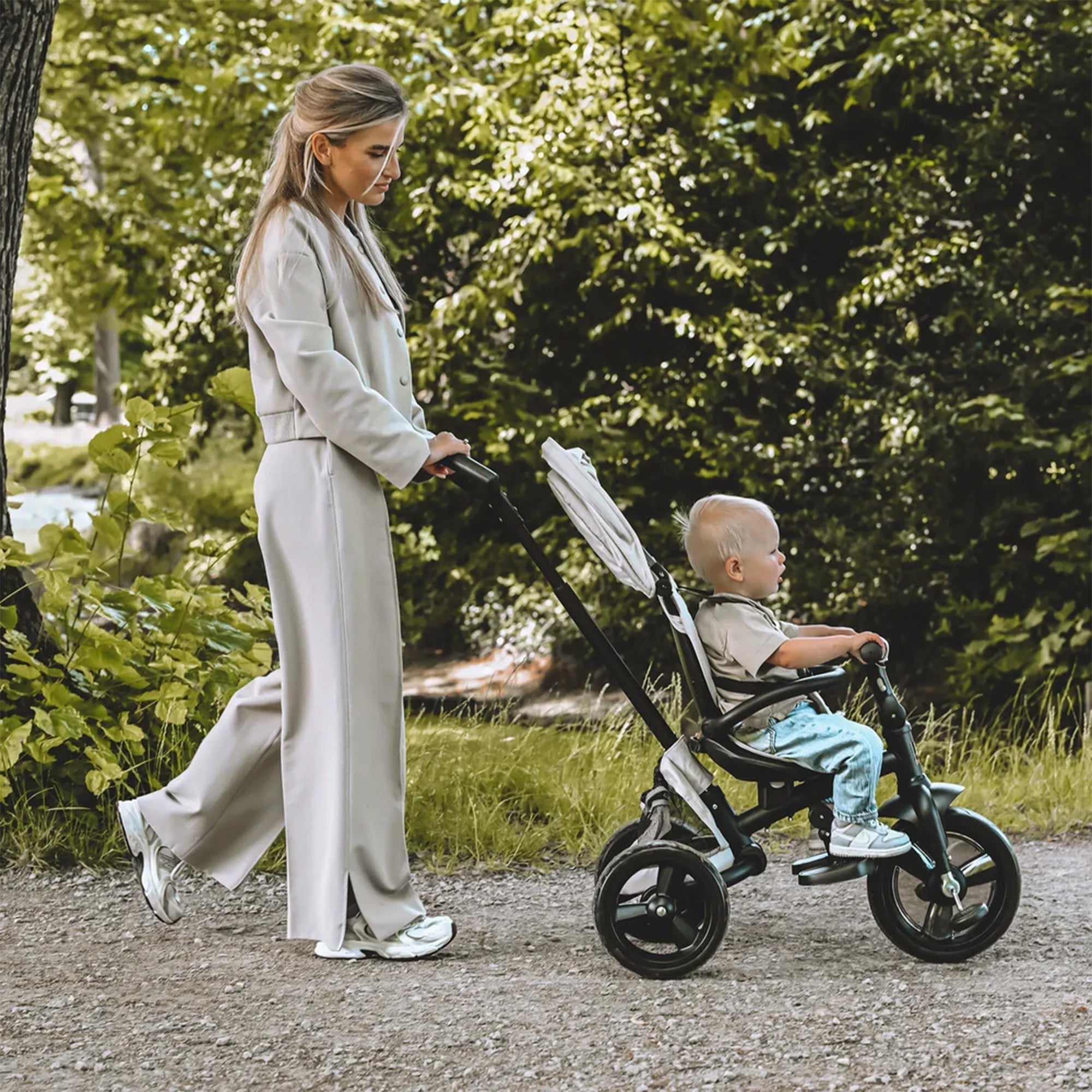 Explorer Luxe Driewieler met duwstang - Opvouwbaar met mandje cream
