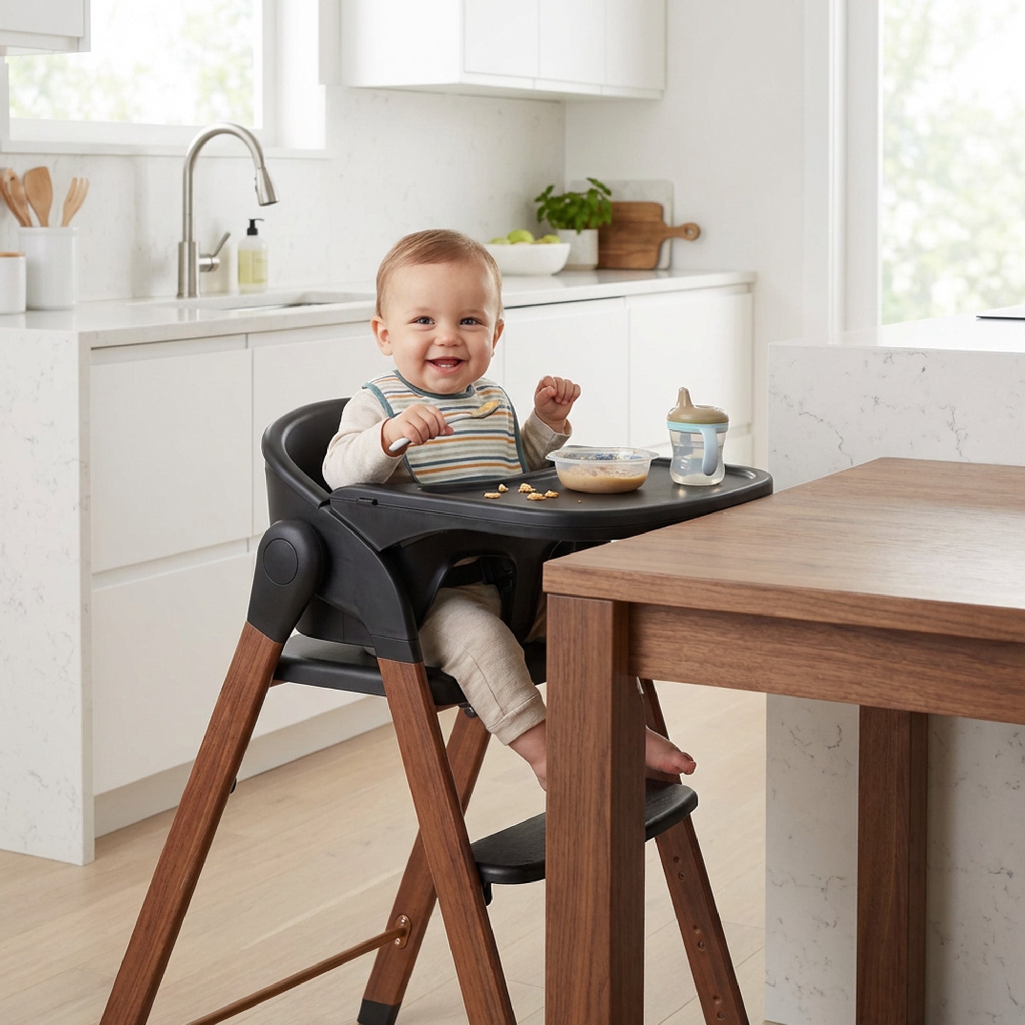 Luxe Kinderstoel Zwart / Hout