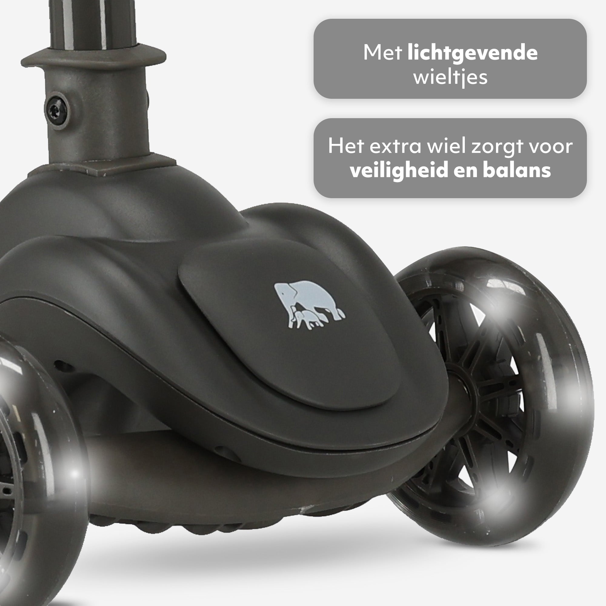 Harvey Kinderstep step 3 wielen - leeftijdsgroep 3+ - max 50kg - LED verlichting in de wielen - hoogte verstelbaar 65-70-75-80 cm - Zwart