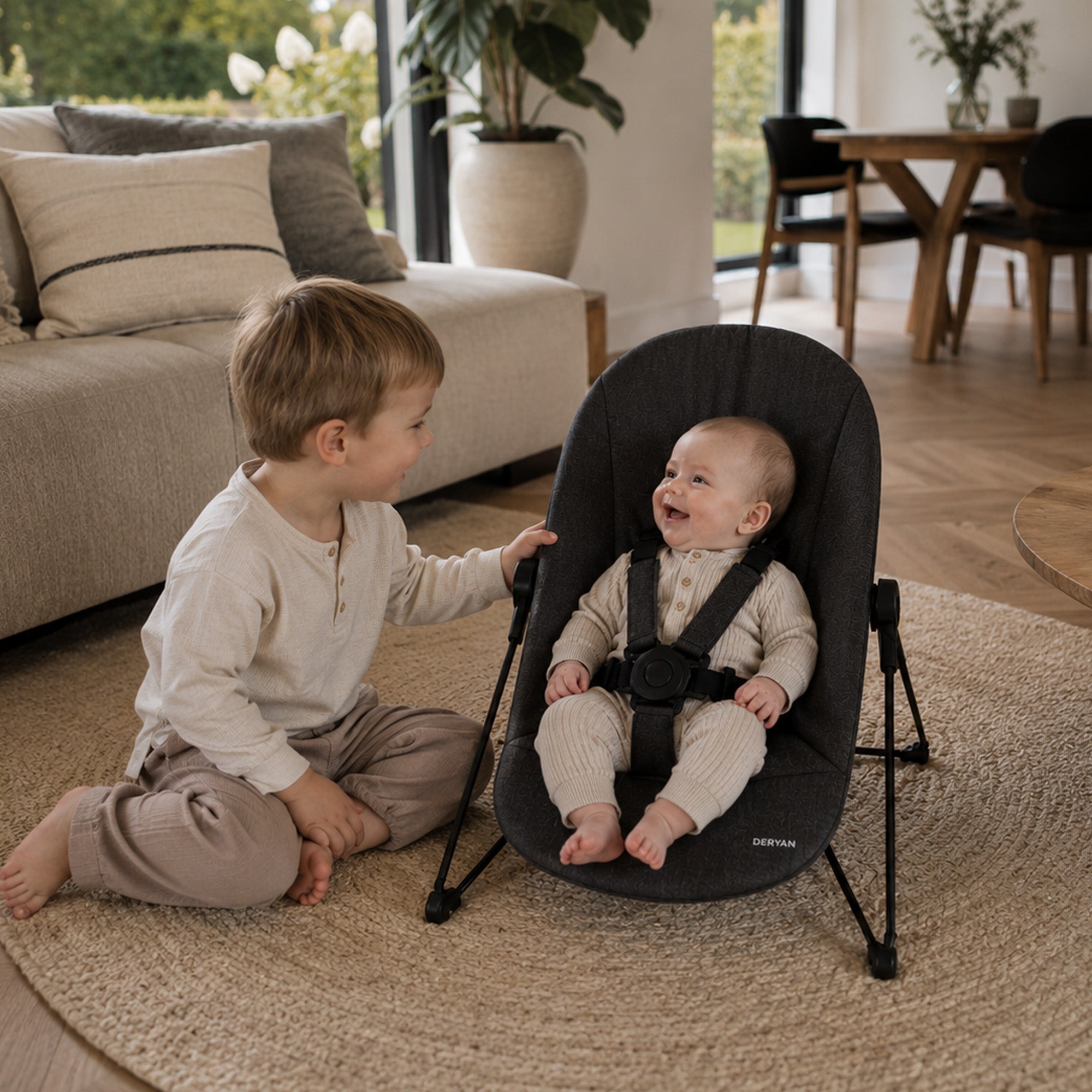 Odin Luxe Houten Meegroeistoel Kinderstoel met Bouncer - Inclusief Eetblad - Verstelbare Kinderstoel - Warm Brown /Zwart