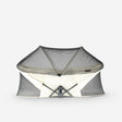 Infant Deluxe BabyBox campingbedje Cream met licht aluminium frame staat in 2 seconden