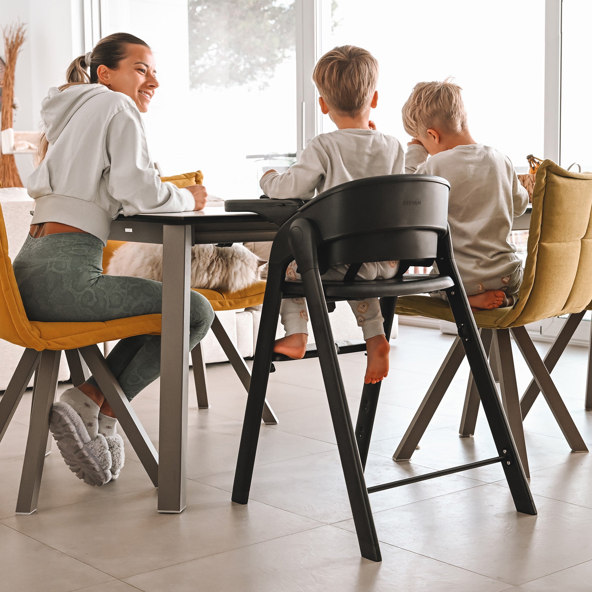 Luxe Kinderstoel Zwart